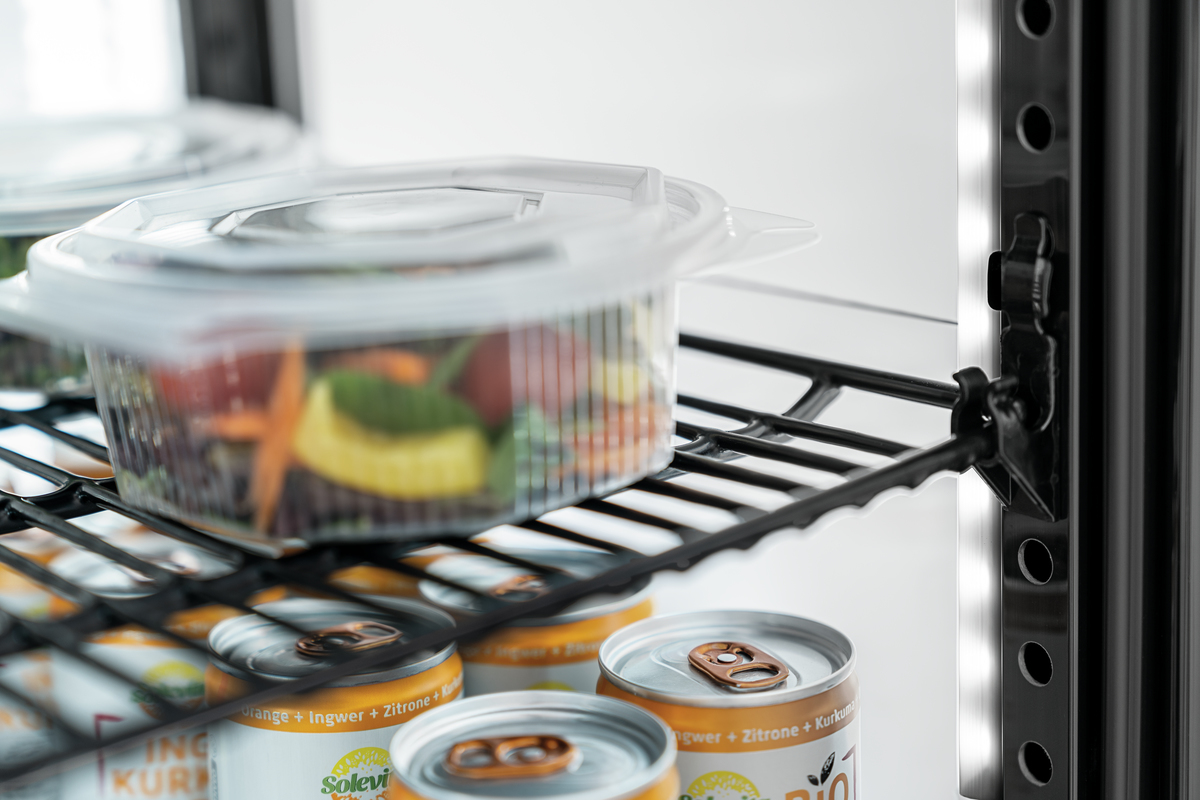 Mini-Kühlvitrine 64L2T schwarz – Bild 6
